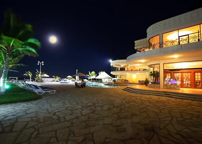 Hotel Arenas Del Mar Resort